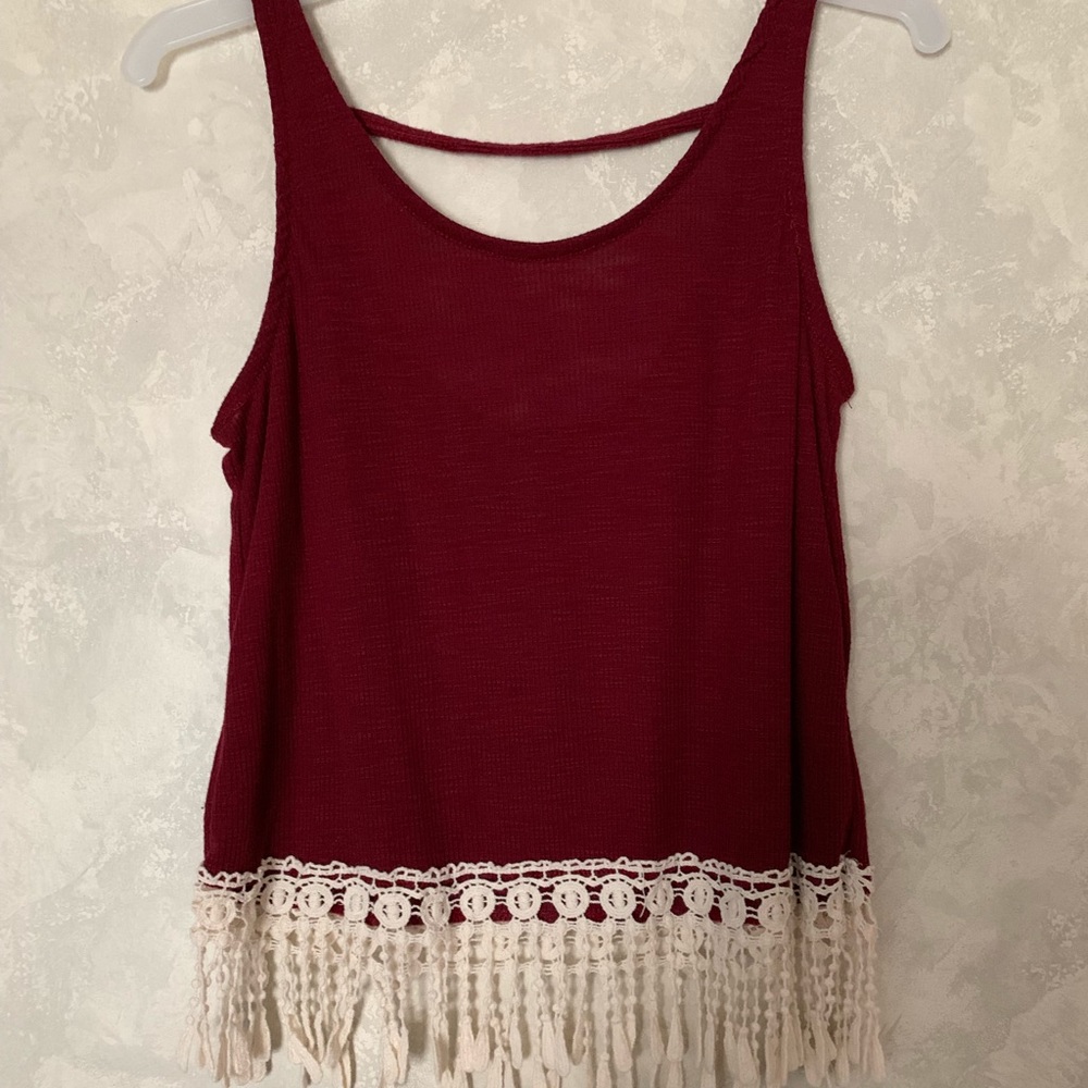 Crimson red tank